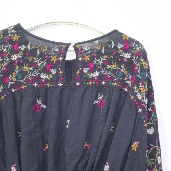 Free People cropped navy gauze embroidered top med - Picture 8 of 12